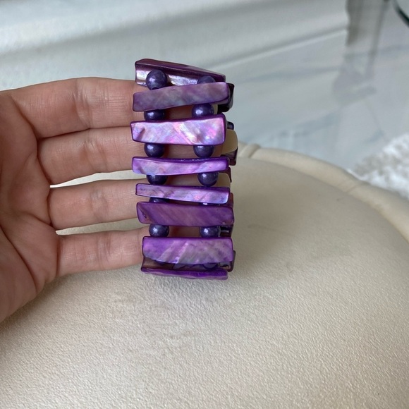 Purple Iridescent beaded thick statement bracelet - Picture 6 of 9